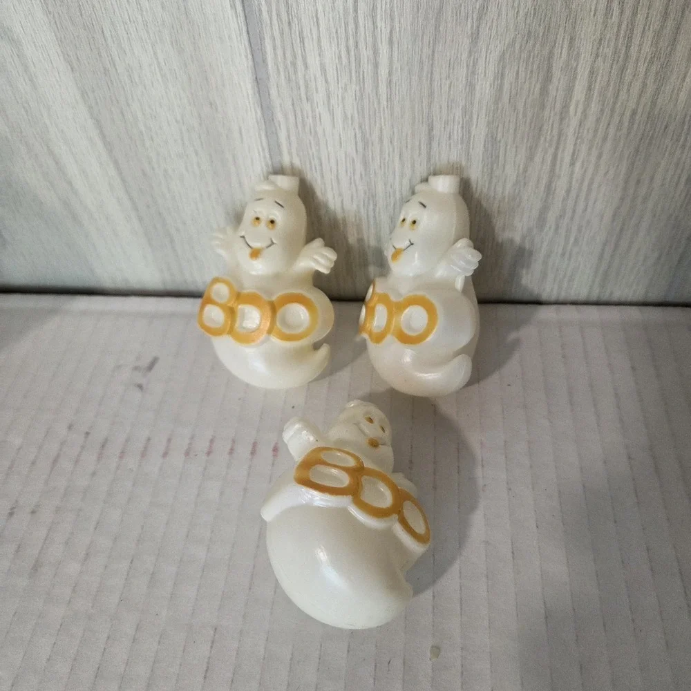 19 Vintage Halloween BOO Ghost Blow Mold String Light Covers 3